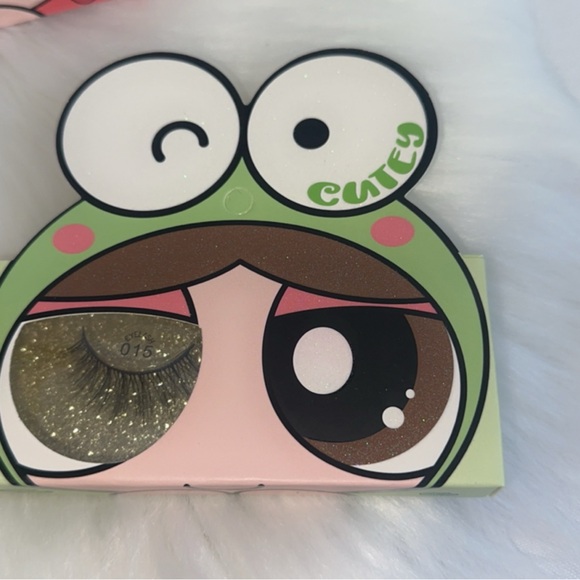 Lashes Bundle ♥️ - Picture 3 of 4